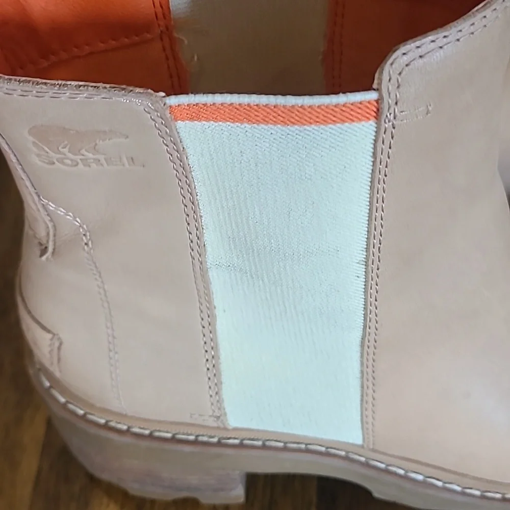 Sorel Joan Now Chelsea Tan Leather Ankle Boots 8.5 - Picture 3 of 9